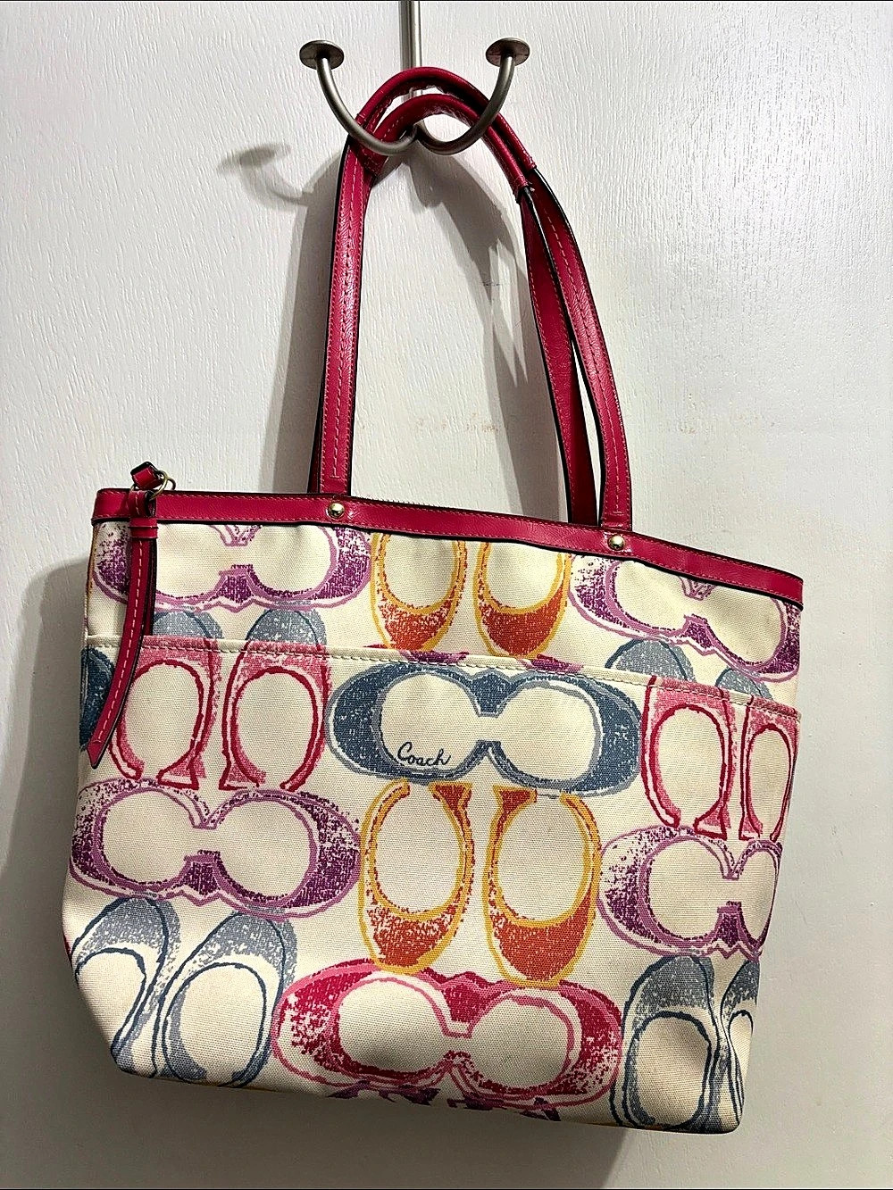 Coach Hamptons Weekend Scribble Tote Pink & White